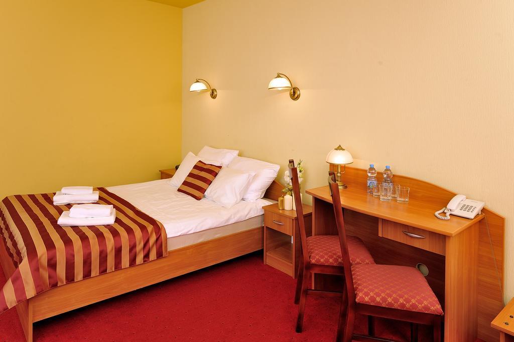 Hotel Na Bloniach Bielsko-Biała Phòng bức ảnh